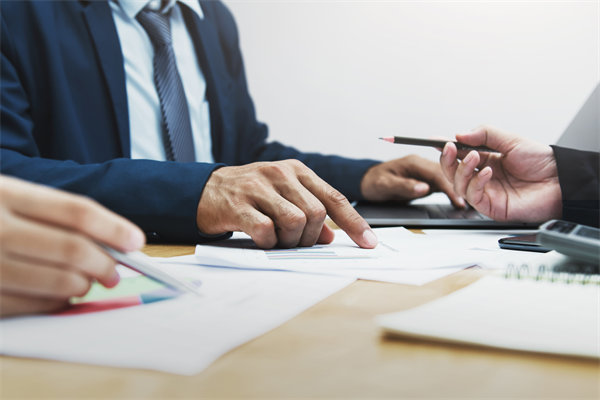 面對多元化業務，集團如何精準制定管控體系與策略？