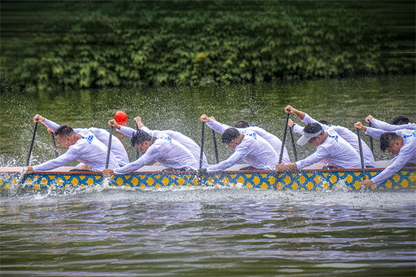 起猛了龍舟都能蹦迪了，企業(yè)文化對此有何啟示？